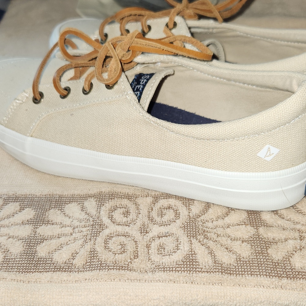 Sperry Shoes - Picture 4 of 12